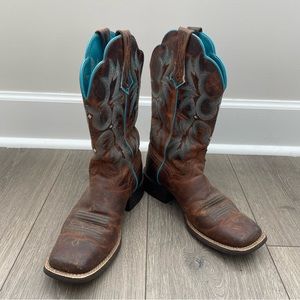 Ariat Women’s Square Toe Boots with Blue Stitching